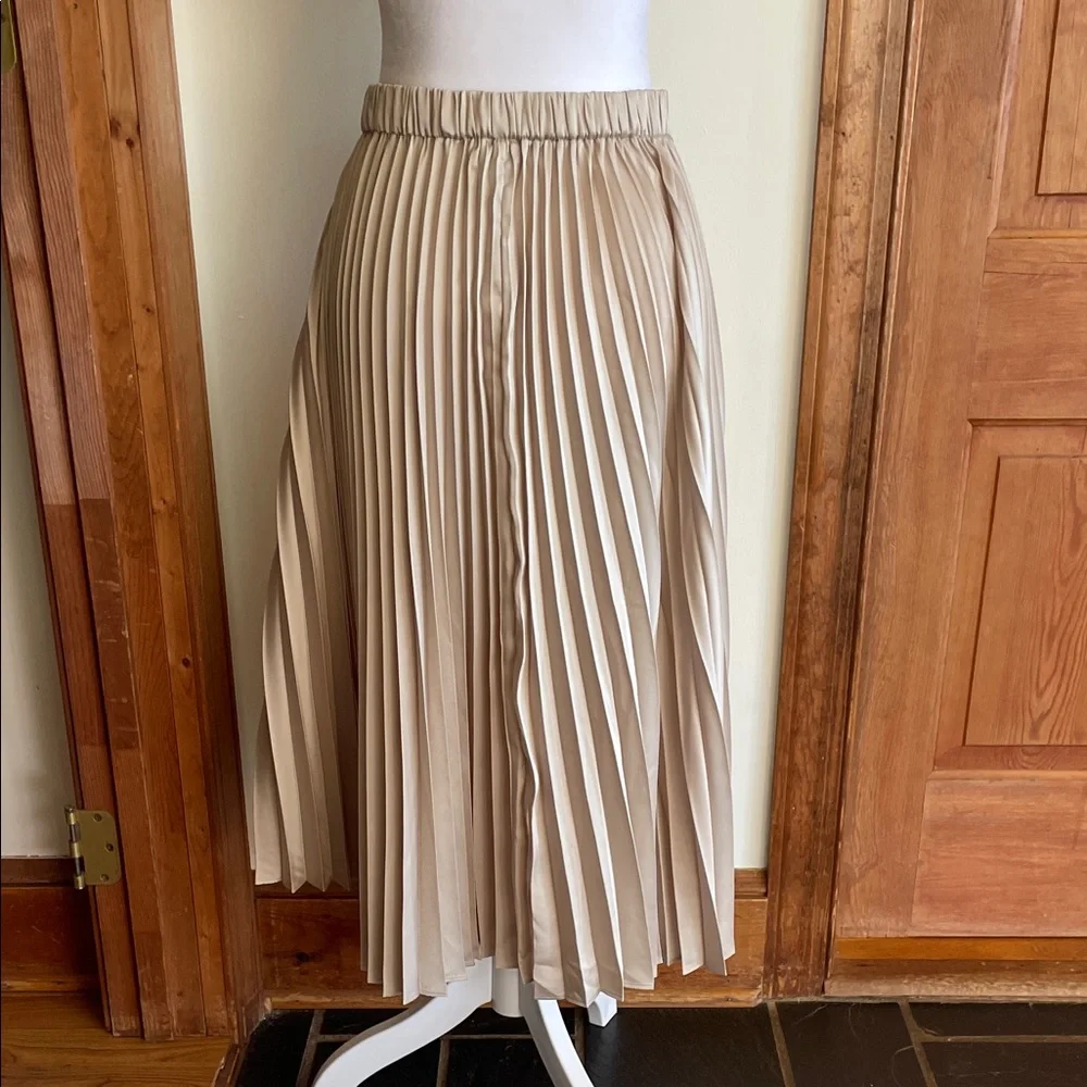 J. CREW Gwyneth Pleated Midi Slip Elastic Waist Band Skirt Champage Medium
